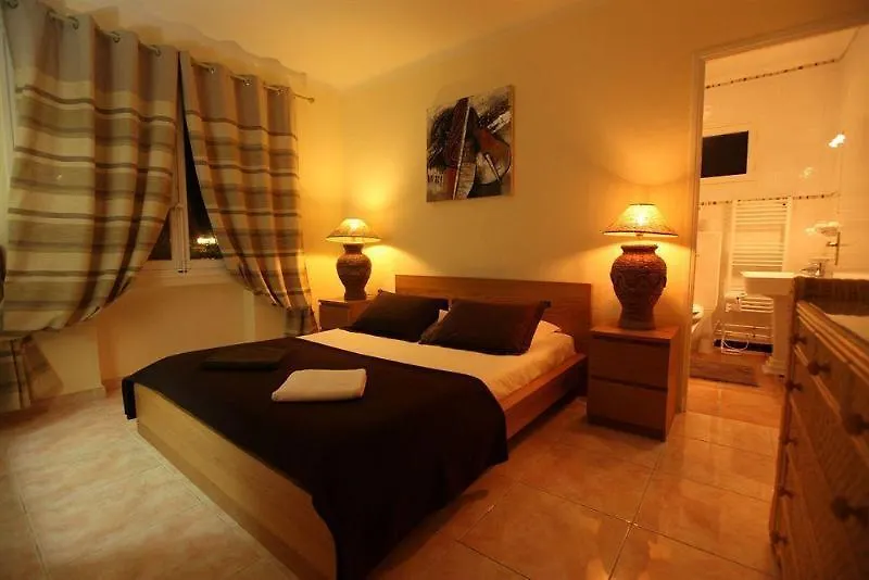 Hotel Villa Maya Гассен