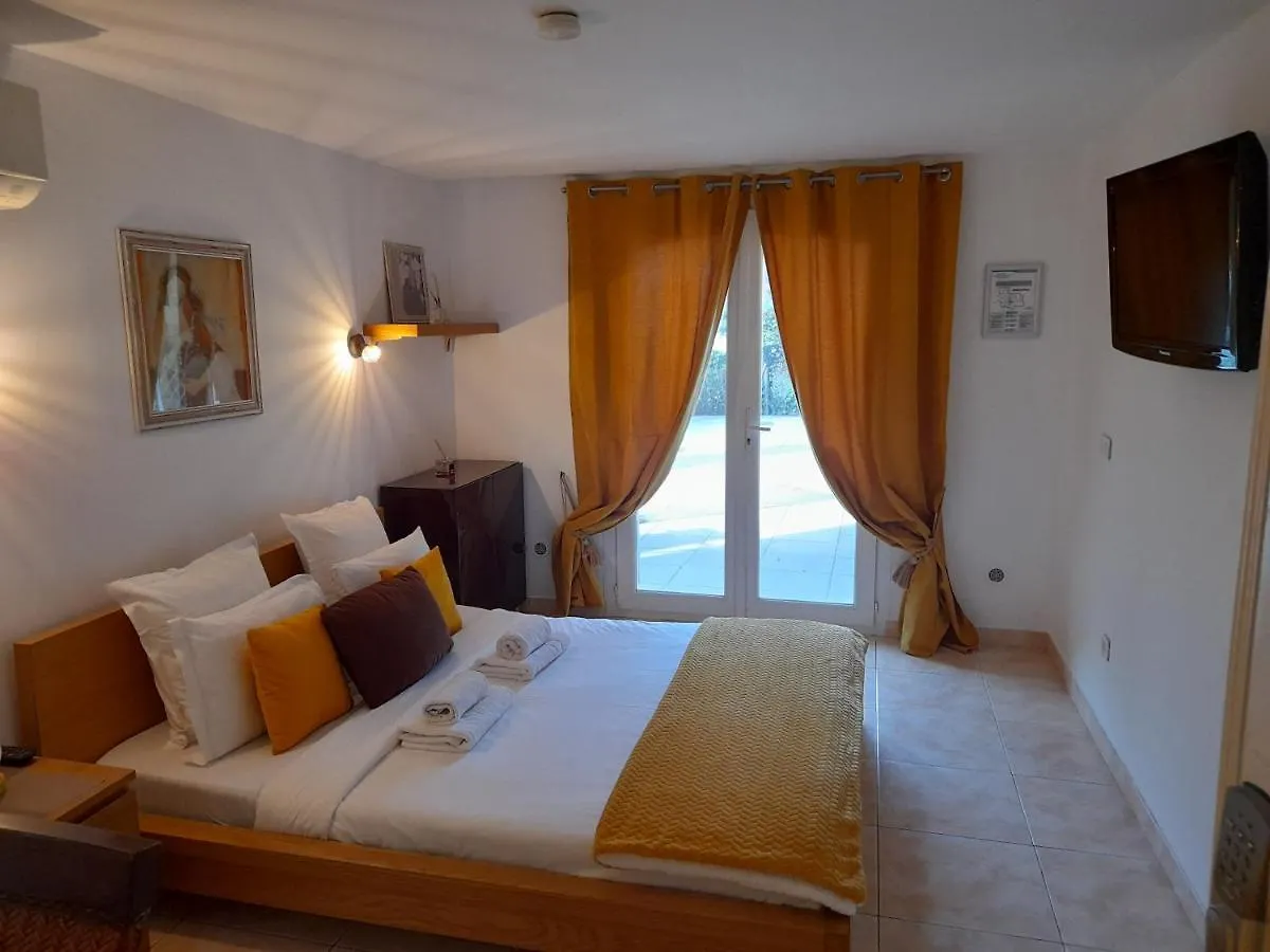 Hotel Villa Maya Gassin